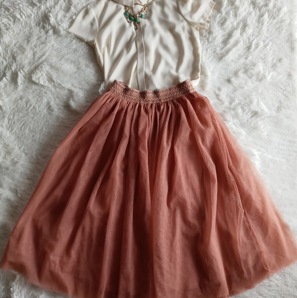 Miss Avenue Skirt Organza Salmon color
